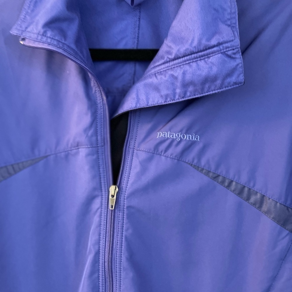 Patagonia womens in lovely periwinkle blue 2 tone soft shell jacket- size: Small - Picture 5 of 9